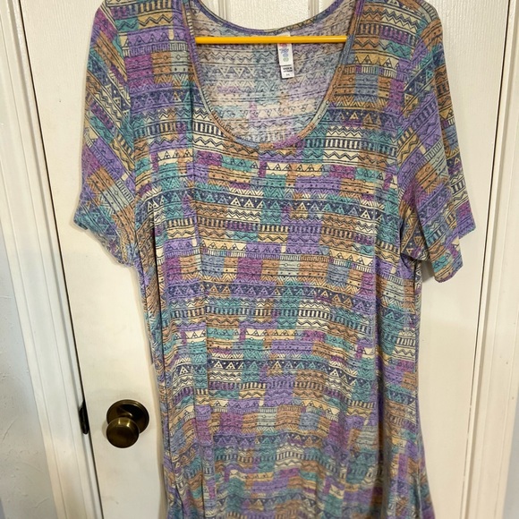 Tops - LuLaRoe Perfect t 3x